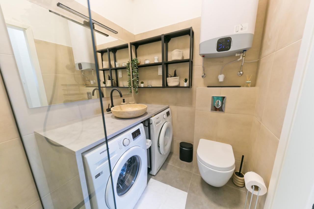 Madach Fox Apartment بودابست المظهر الخارجي الصورة
